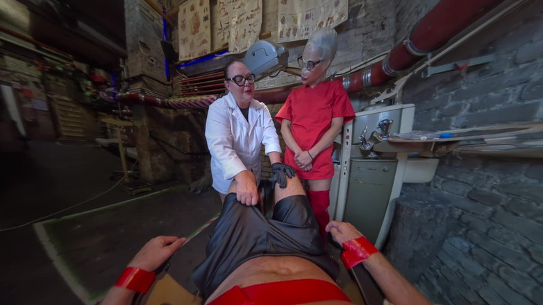 Twisted Nymphs: 꼬인 음란한 - 이상한 치과 의사 - 1부