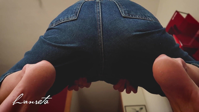 Lanreta: Wetting Pull-up Under Jeans &amp; Squirt