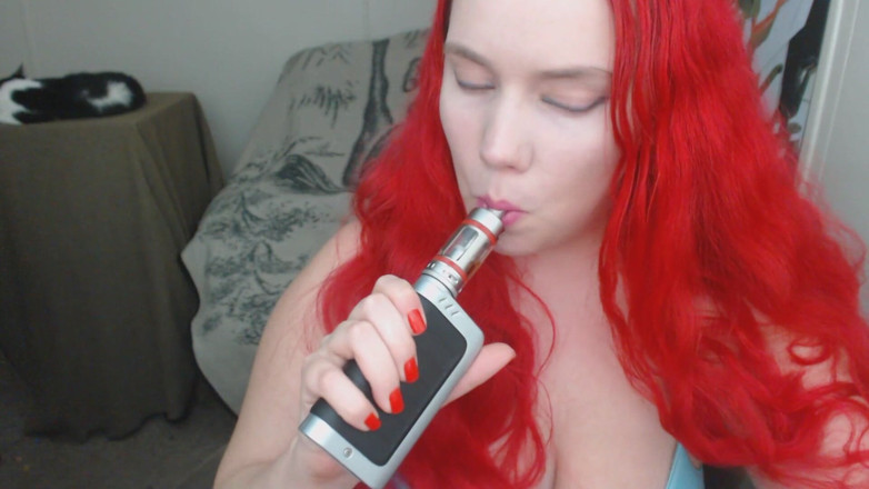 Scarlet Vixen: Tosse fetish - Tosse vape
