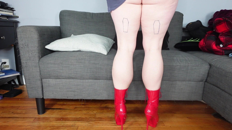 Deanna deadly: Muscular Calves Flex in Red Ankle Boots