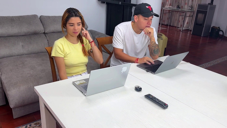 Labestiaylabella: La sottomessa permette di essere scopata duramente senza dire nulla...