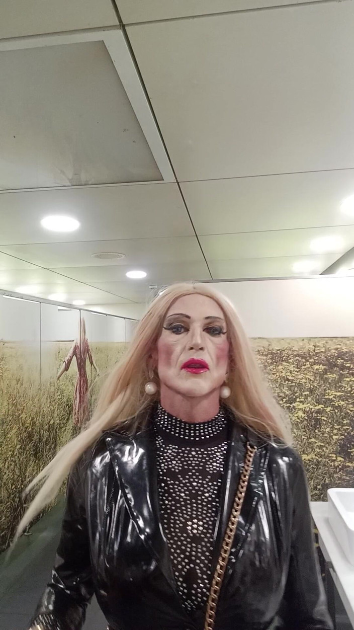 Tatiana Zorrita: ビニール