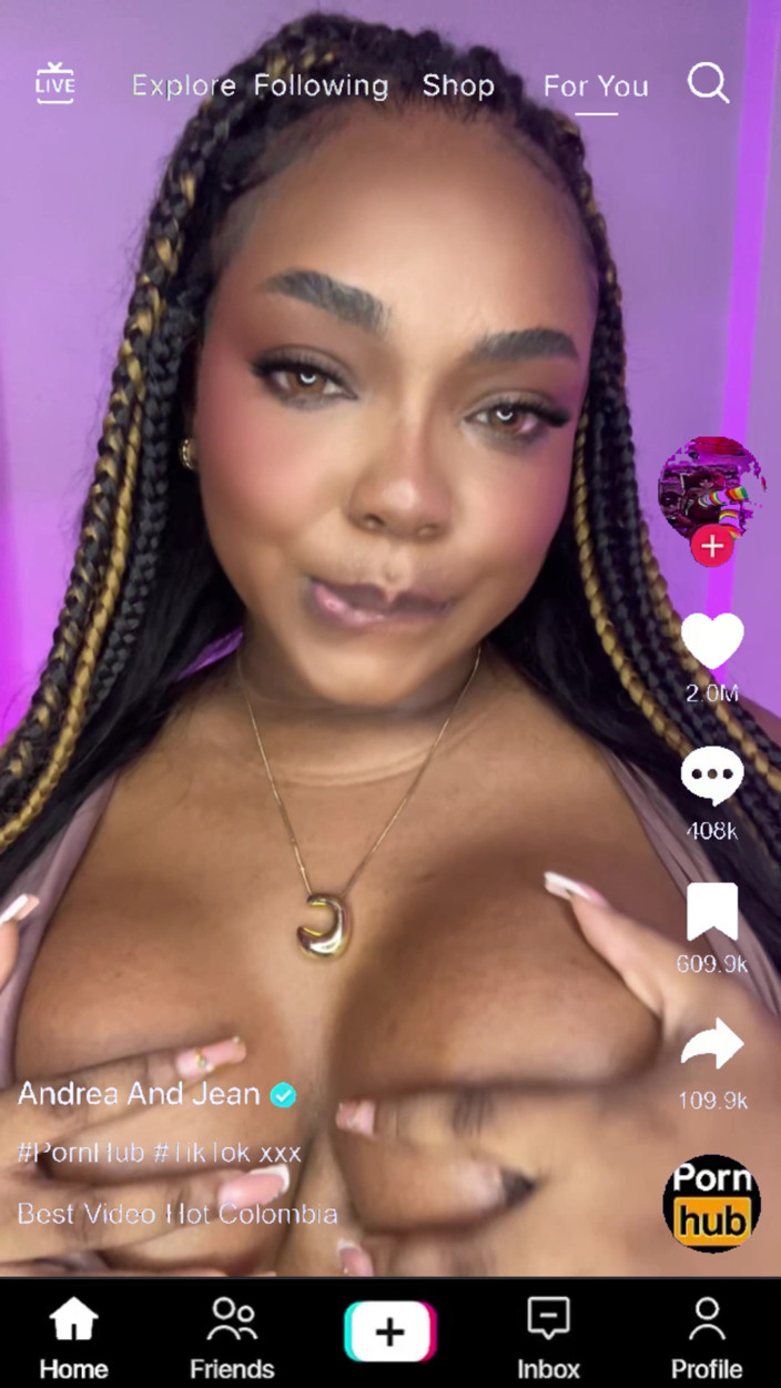 AndreaAndJean: My Colombian Tiktoker Stepsister Lets Me on Her Face Live...
