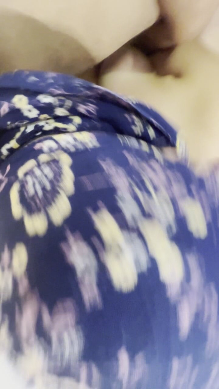 Hawsii: Cặp đôi Ấn Độ mạnh bạo trong âm thanh tiếng Hin-di