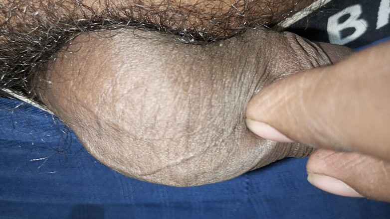 Sweet Indian cock: Desi by pojke i hem badrum onani