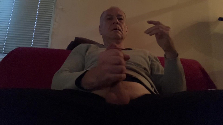 Alex Igogo: Rökning och onanerar