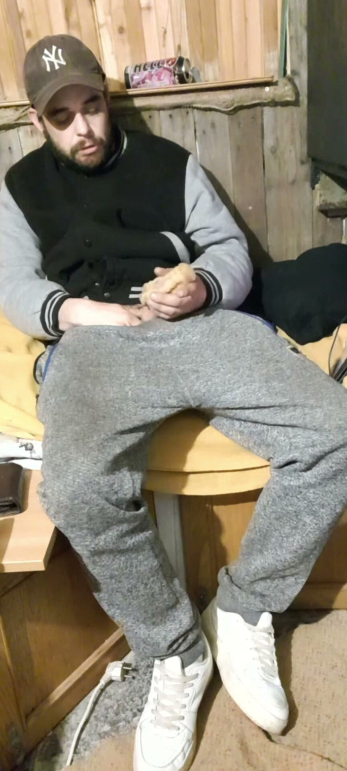 jerkofflover: Cumshot After a Long Push