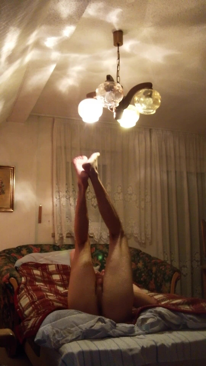 Lukboy92: Masturbasi malam-malam penuh