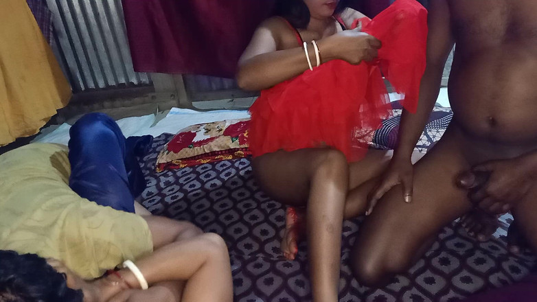 Uttar dinajpur: Indický vesnický manžel, manželka, skupinově sex rychle