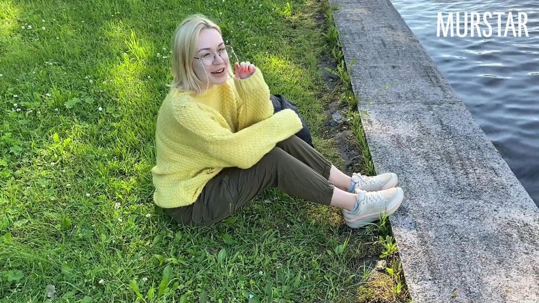 Toma Mur: 在公园里遇到了 Toma mur，做爱和口交！