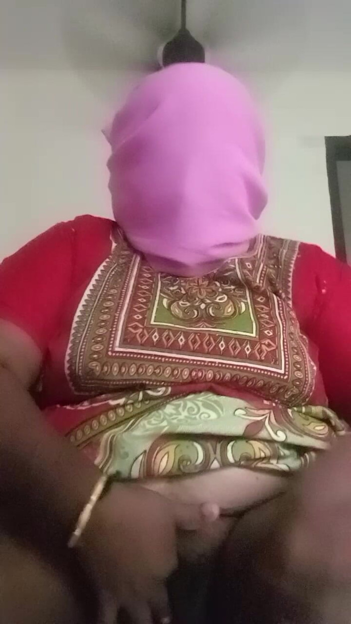 Bedroom: Indischer arzt in fingermassage-leistungsvideos