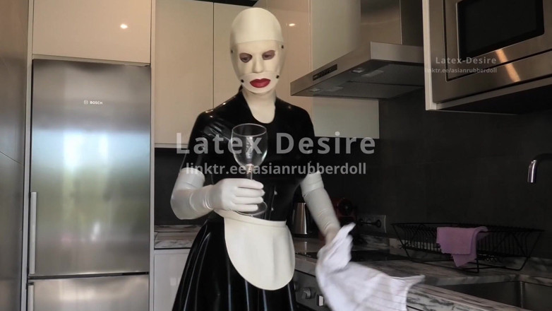 Rubberdoll ruby: Huis van Latex-verlangen