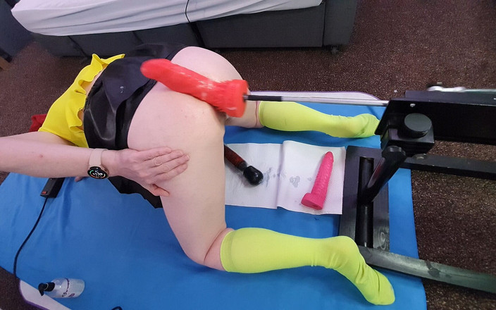 Spike Essex: Velký dildo bum zábava na šukacím stroji s essex dívkou Lisou