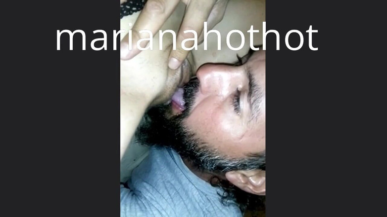 Marian sofar: Shell Suck