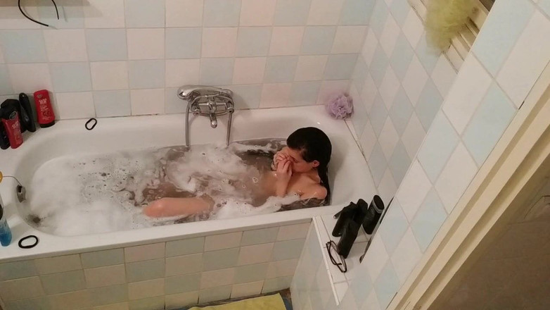 Beth Kinky: Kamera dalam bilik air awek remaja cuma pt1 HD