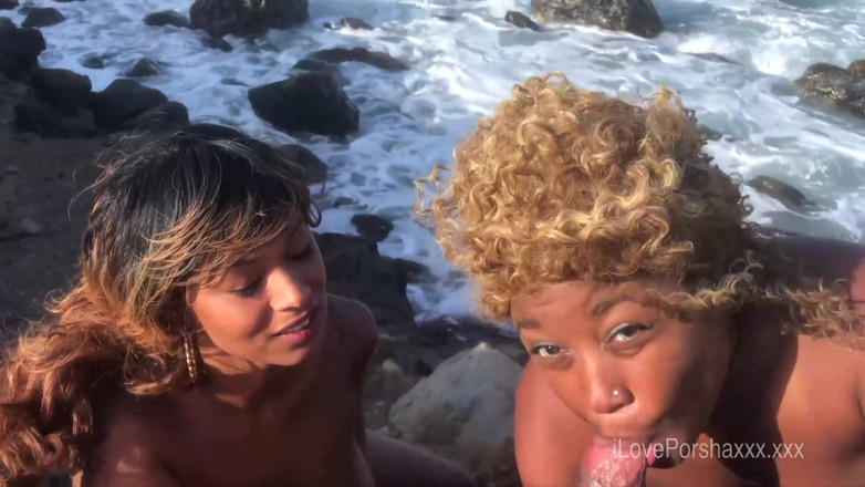 Porsha Carrera XXX: Hot ebony girls fucks on beach