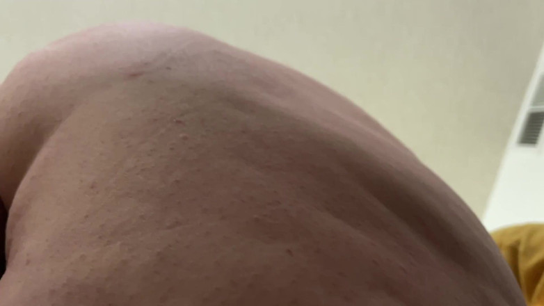 cutejayne: Giantess keeps you for 5 days
