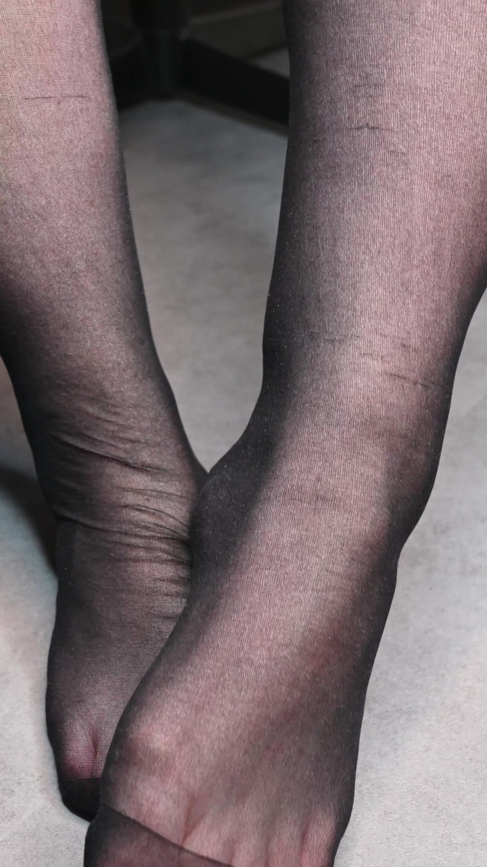 Sexyskyfeet: Asmr Nylon Picioarele Sunt Extrem De Relaxante Și Excitate În Același Timp...