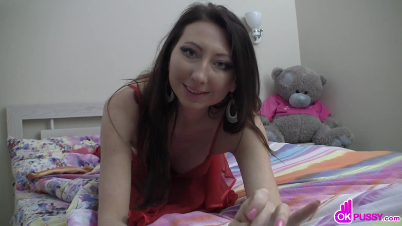 European Classics: Hot babe in red dress plays with her vag