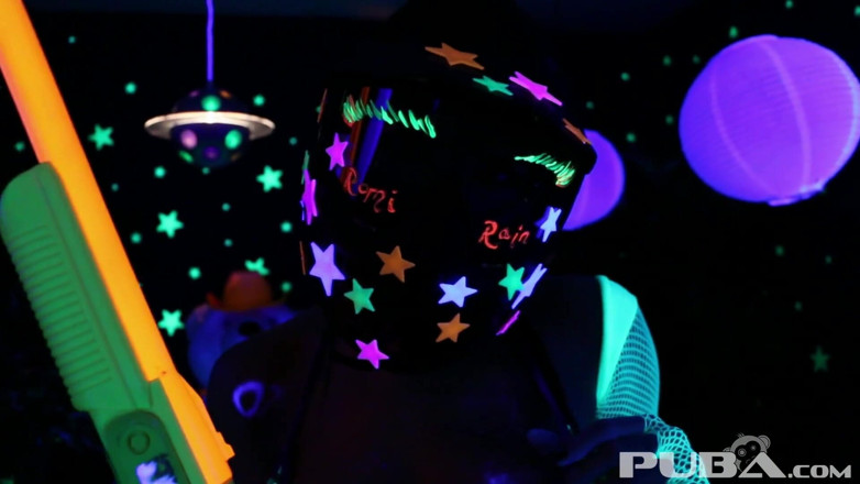 PUBA: Black light lesbian fun