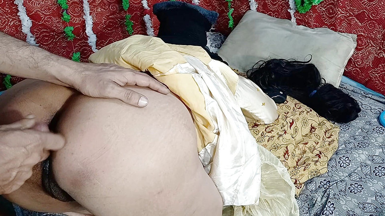 Netu: Desi Village Big Ass Bride Ass knullad av fästman kuk...
