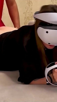 Stepson Fucks Stepmom While She's in Virtual Reality