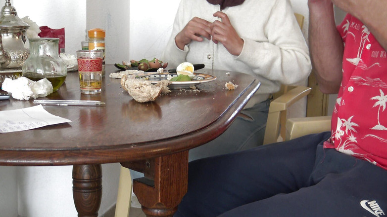 Souzan Halabi: Mẹ kế Thổ Nhĩ Kỳ hứng tình ở Turbanli để con trai...