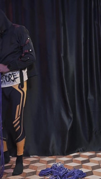 Nicky Bondage Session on the Pole