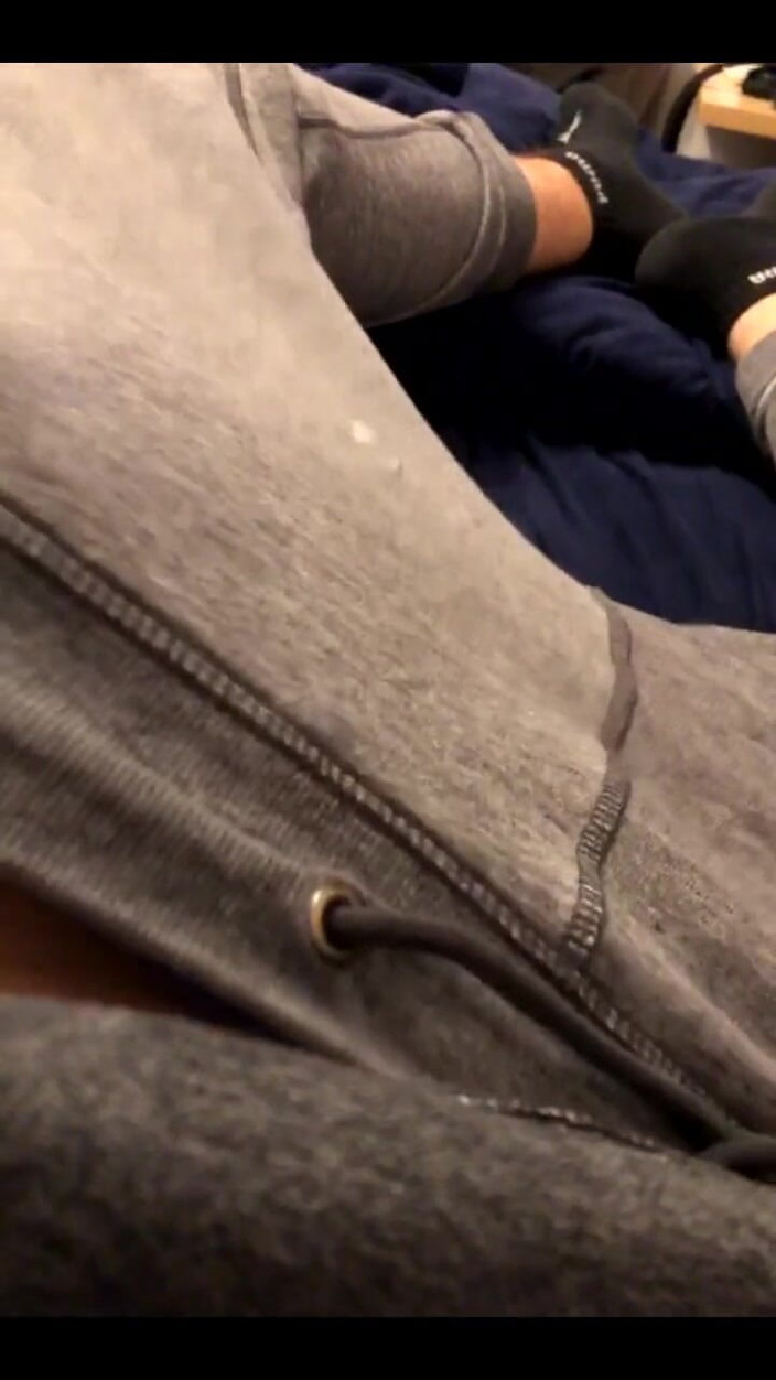 Hotlover1995x: German Big Cock Wants to Breath