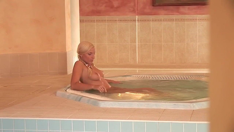 Real Anal Stories: Anal sex after a hot swim with her new man