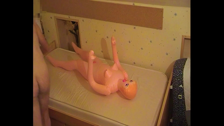 Mark Hannes: Bambola del sesso creampie scopa masturbazione sul letto