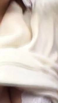 유부녀는 너무 쉬워! 옷에 거유를 가진 아내는 남자와 함께 나오도록 초대합니다. 4-2