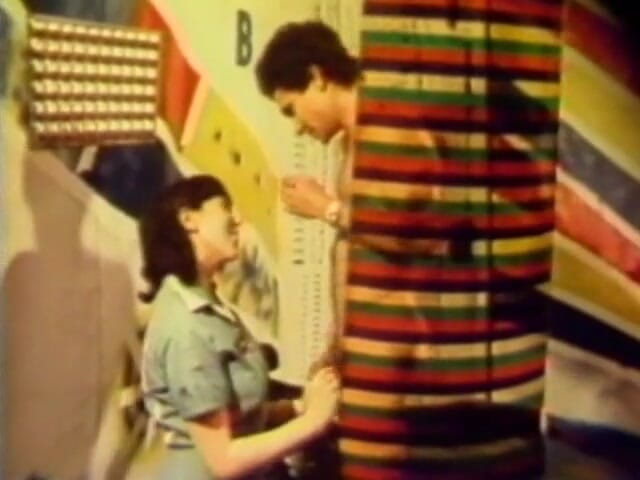 Vintage Usa: Orgie retro cu mame sexy albe și negre cu țâțe mari - (Fără audio,...