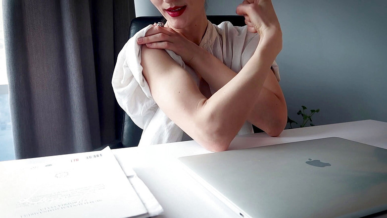 Lanreta: Büro-muskelshow für den kollegen