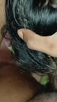 Sąsiad Bhabhi chce mojej spermy w ustach