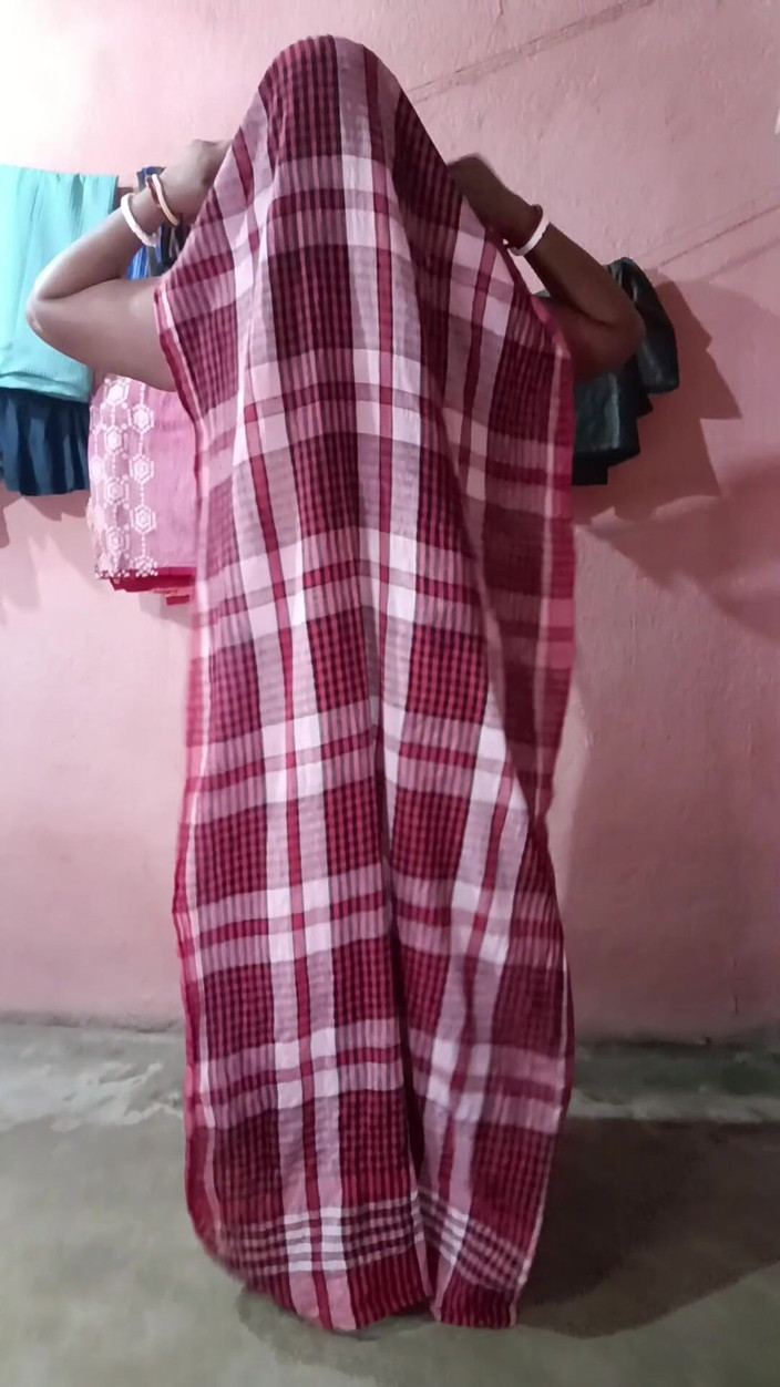 Pakhi0705: Saree care picură după baie Sfw 2