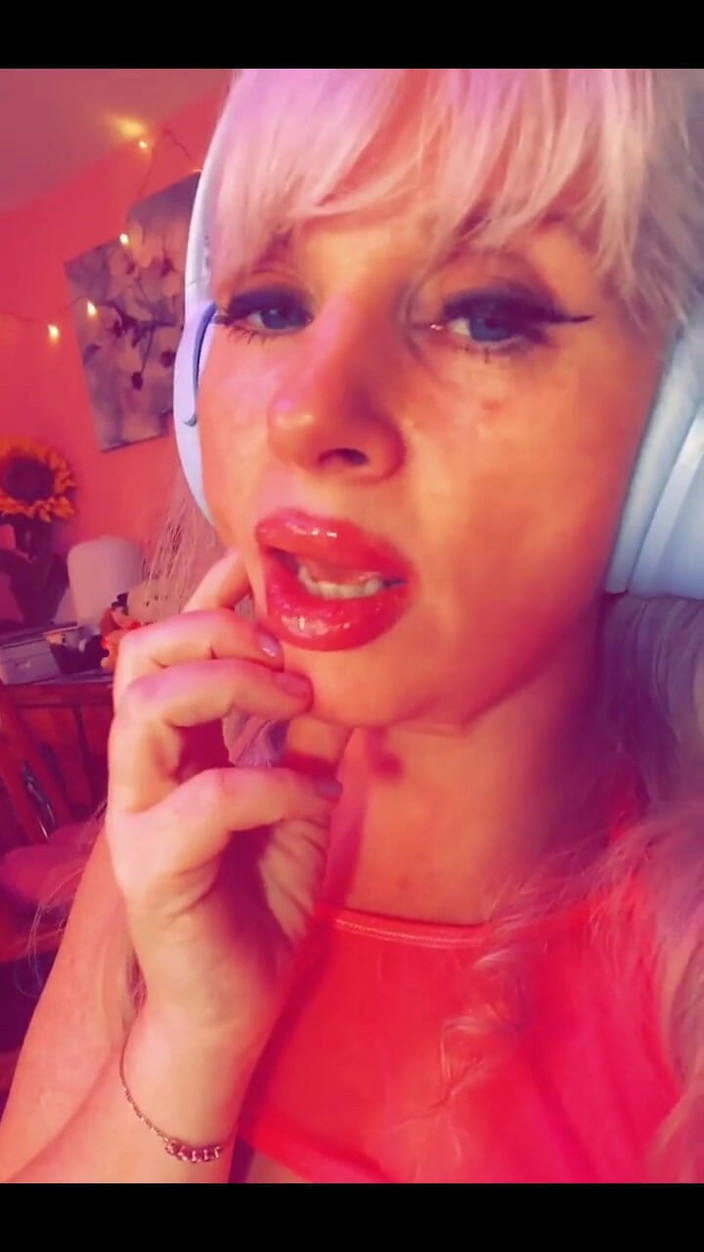 PaintedRose: Ham muốn chuyển hóa cố ý