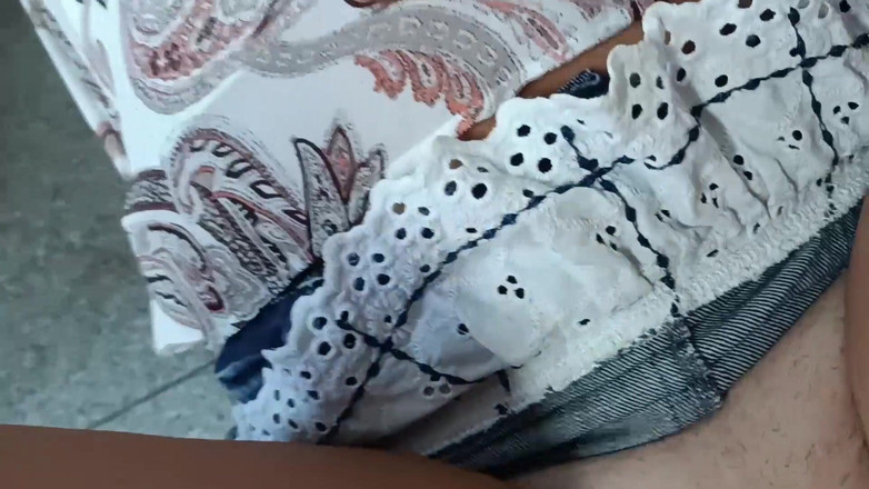 Stepmom's fun: Macocha pieprzy muzułmańską macochę i wypełnia jej cipkę spermą