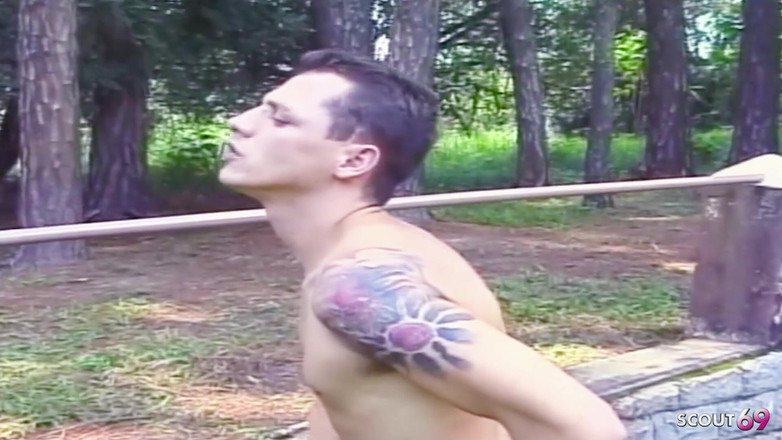 Shemale TS Collection: Seksi sarışın transeksüel açık havada tinder randevusu anal sikiliyor