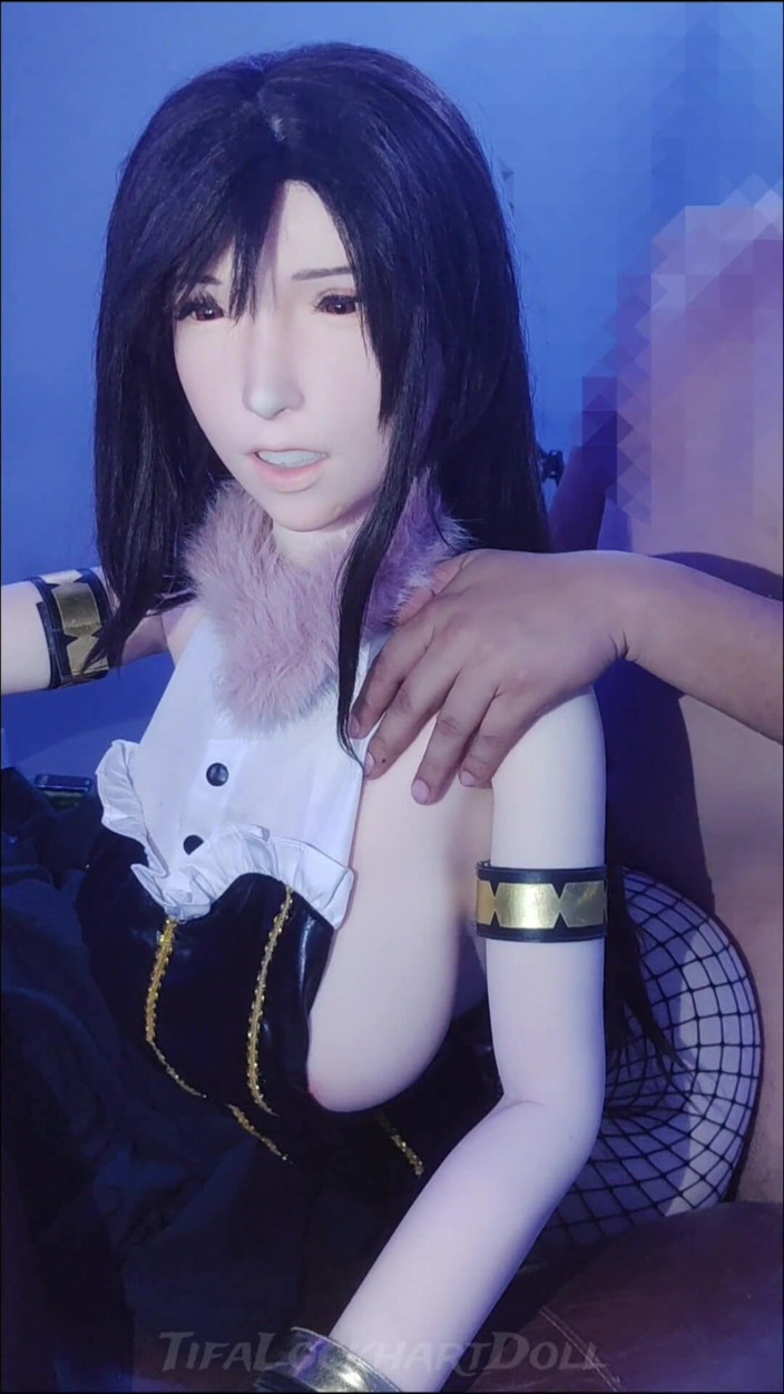 Tifa Lockhart doll: After Dark at the Honey Bee Inn. Tifa's Buzzing for...