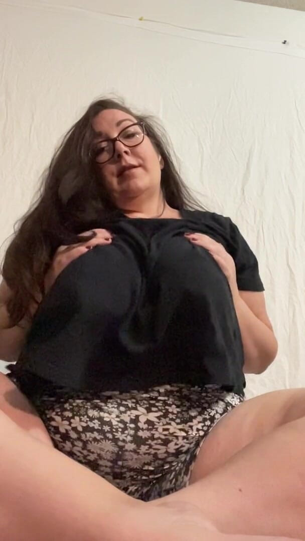 cutejayne: Big BBW tits slow reveal