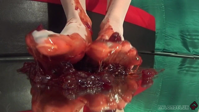 Nylondelux: Strawberry Crush Nylon Feet