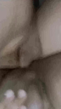 내 가장 친한 친구가 내 큰 엉덩이를 따먹어. 내 친구는 큰 패닉과 너무 뜨겁다.