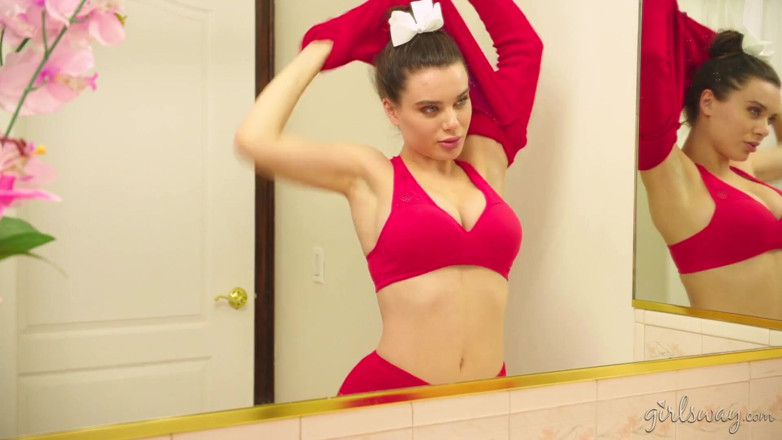 Girlsway: GIRLSWAY - Вне колледжа: Lana Rhoades готова тусить с ее шлюховатыми лучшими