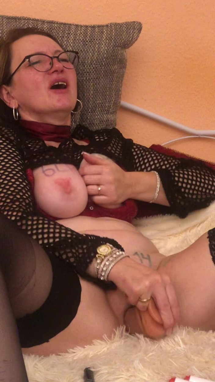 Pozi: Vợ trực tuyến