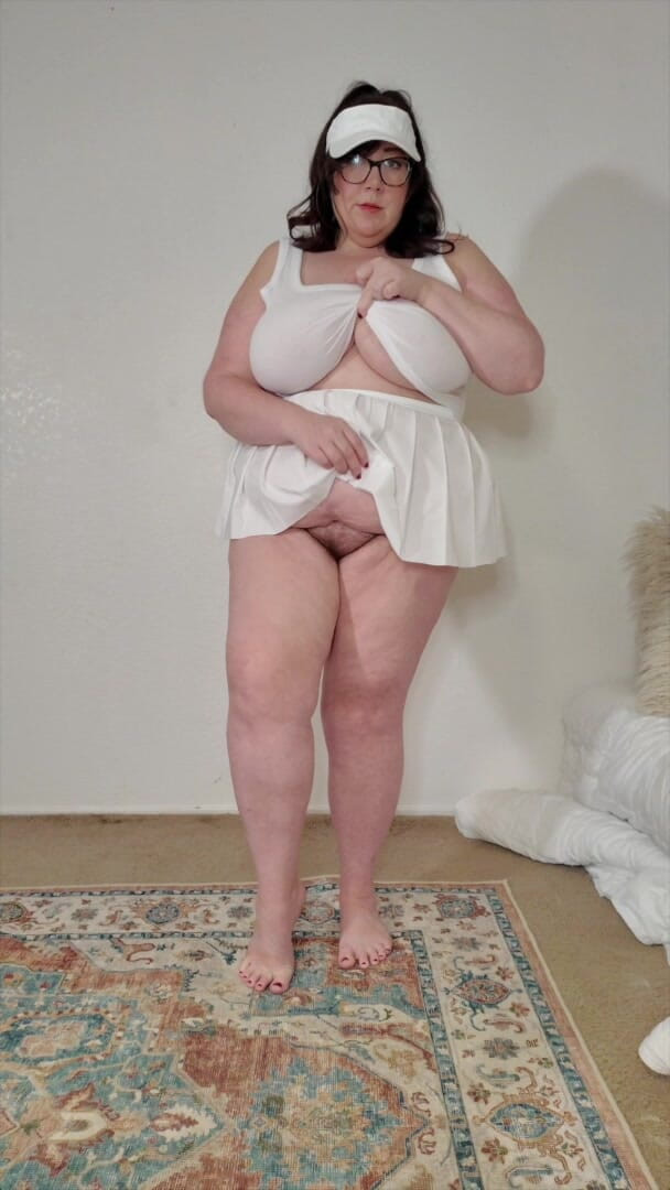 cutejayne: Busty BBW Tennis MILF