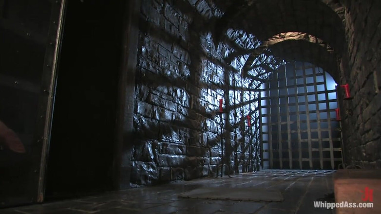 Whipped Ass by Kink: Eva Angelina et Sandra Romain