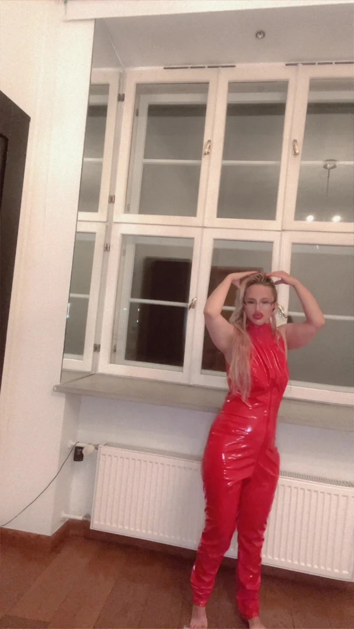 FinDom Goaldigger: Dollars Rain