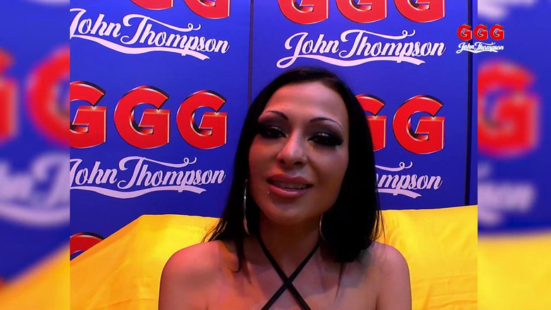 CASTING GIRLS want to FUCK: Ggg John Thompson은 흥분한 섹스와 정액 흥분한 여성을 선보입니다.