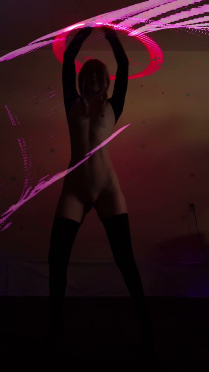 Destination Kat: Hula Hoop Strip retas